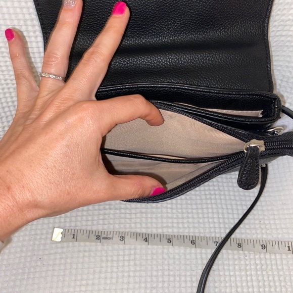 Dana Buchman purse - Picture 5 of 8